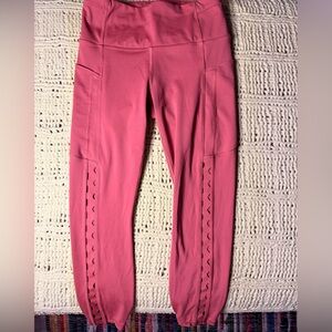 Athleta ultimate stash craft 7/8th legging size small 🧡💗🧡